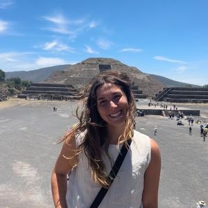 Meet your Posher, Paige